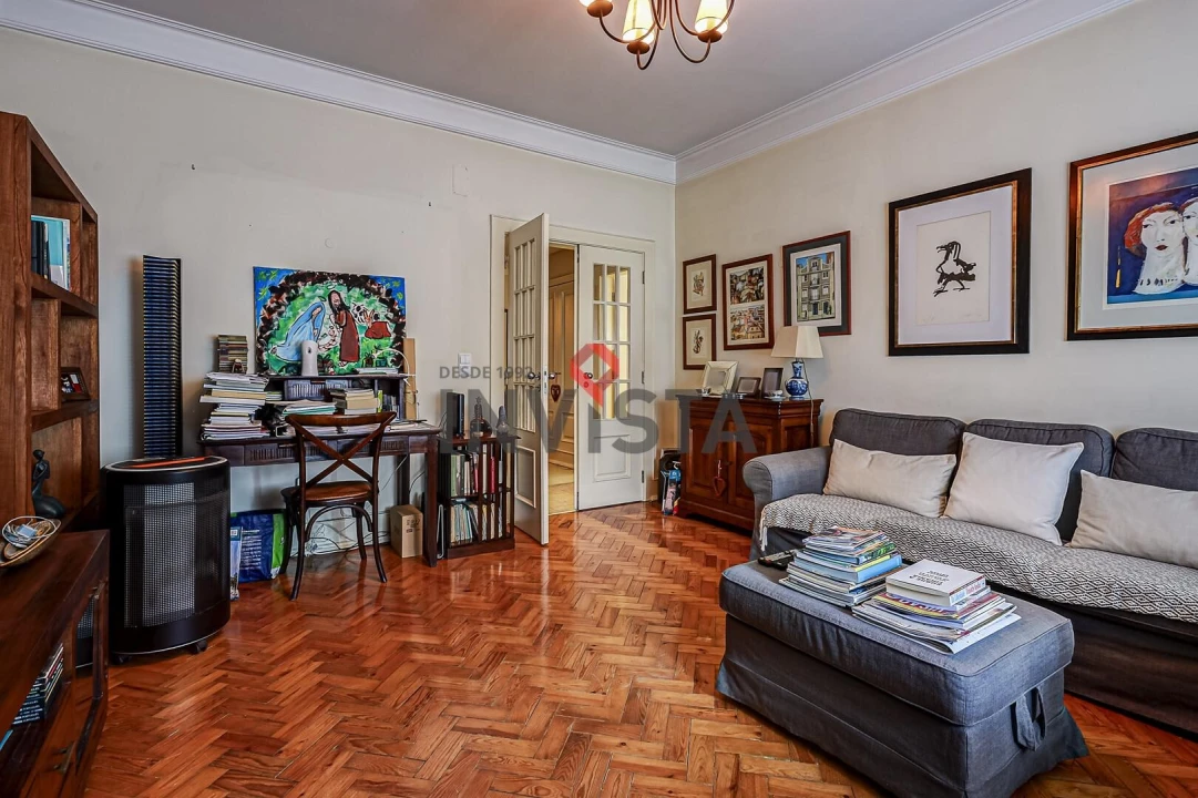 Apartamento T3 para Venda em Alvalade Foto 8