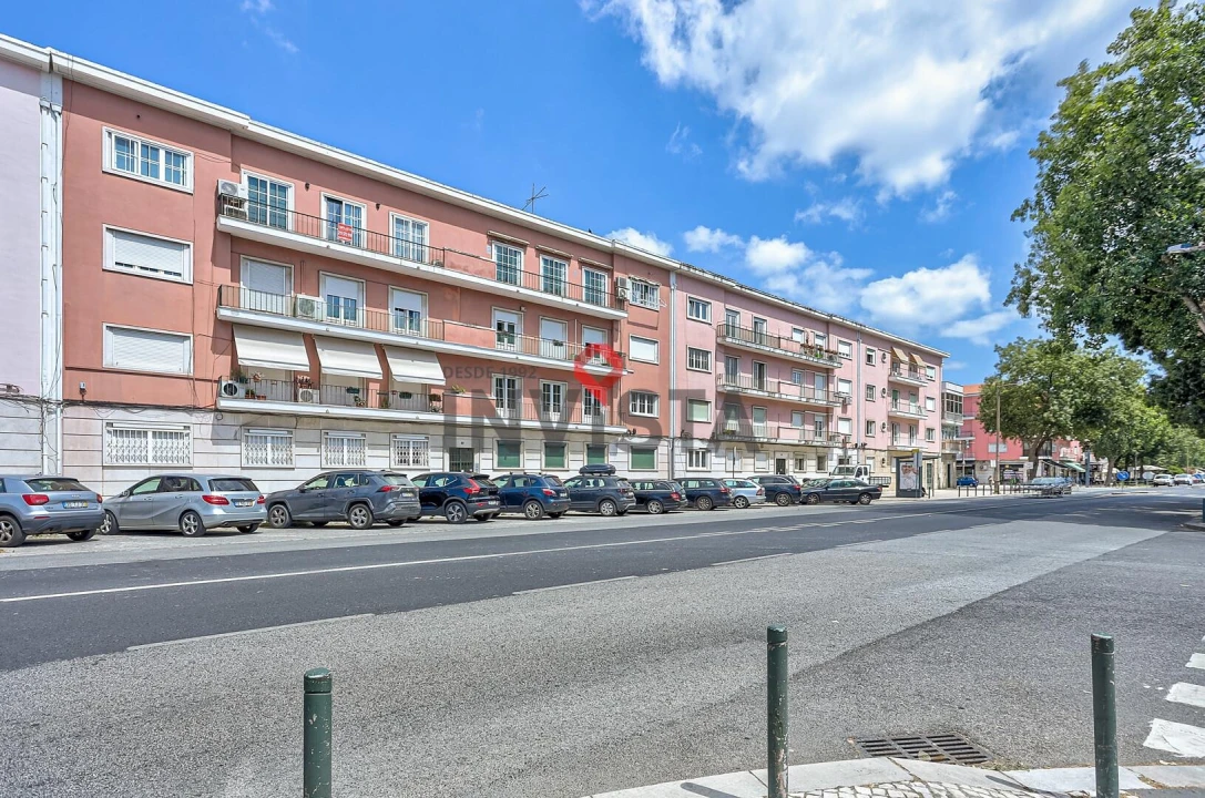 Apartamento T3 para Venda em Alvalade Foto 31