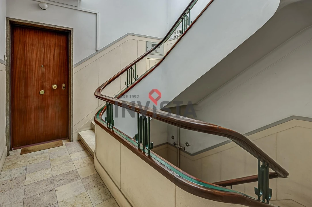 Apartamento T3 para Venda em Alvalade Foto 30