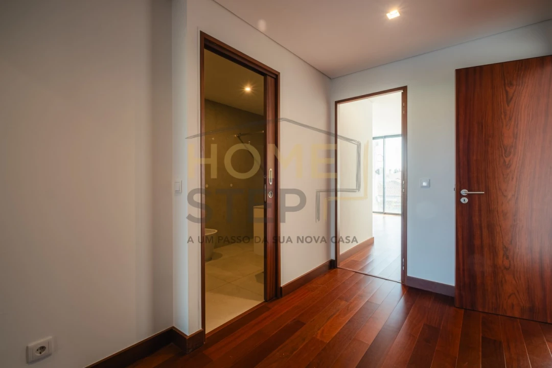 Apartamento T3 para Venda em Ramalde Foto 12