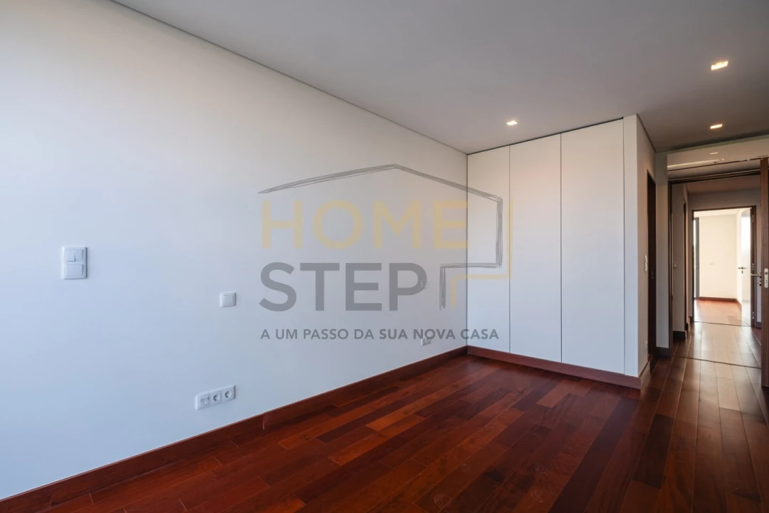 Apartamento T3 para Venda em Ramalde Foto 19