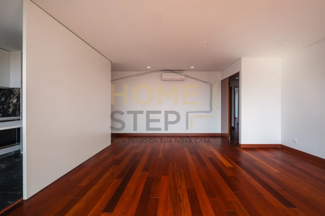 Apartamento T3 para Venda em Ramalde Foto 9