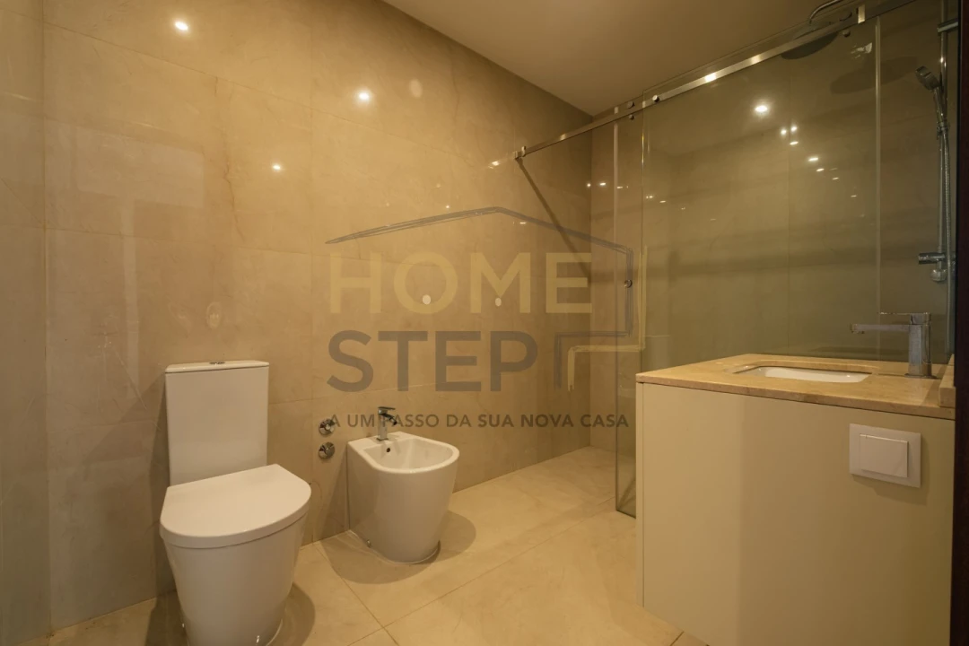 Apartamento T3 para Venda em Ramalde Foto 13