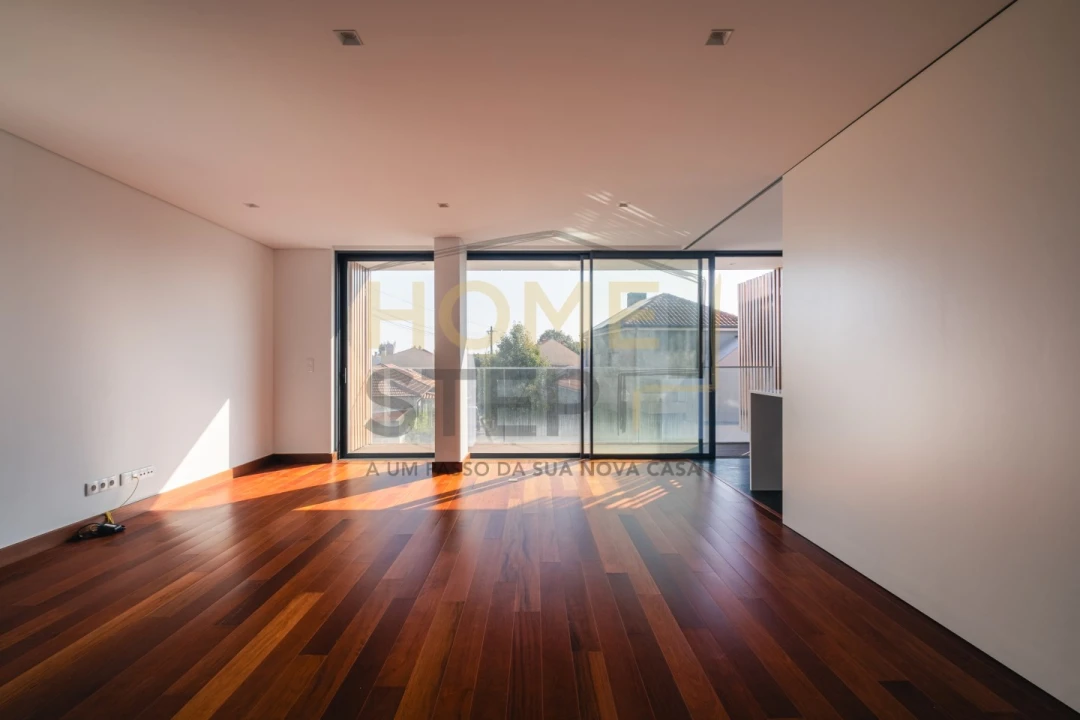 Apartamento T3 para Venda em Ramalde Foto 7