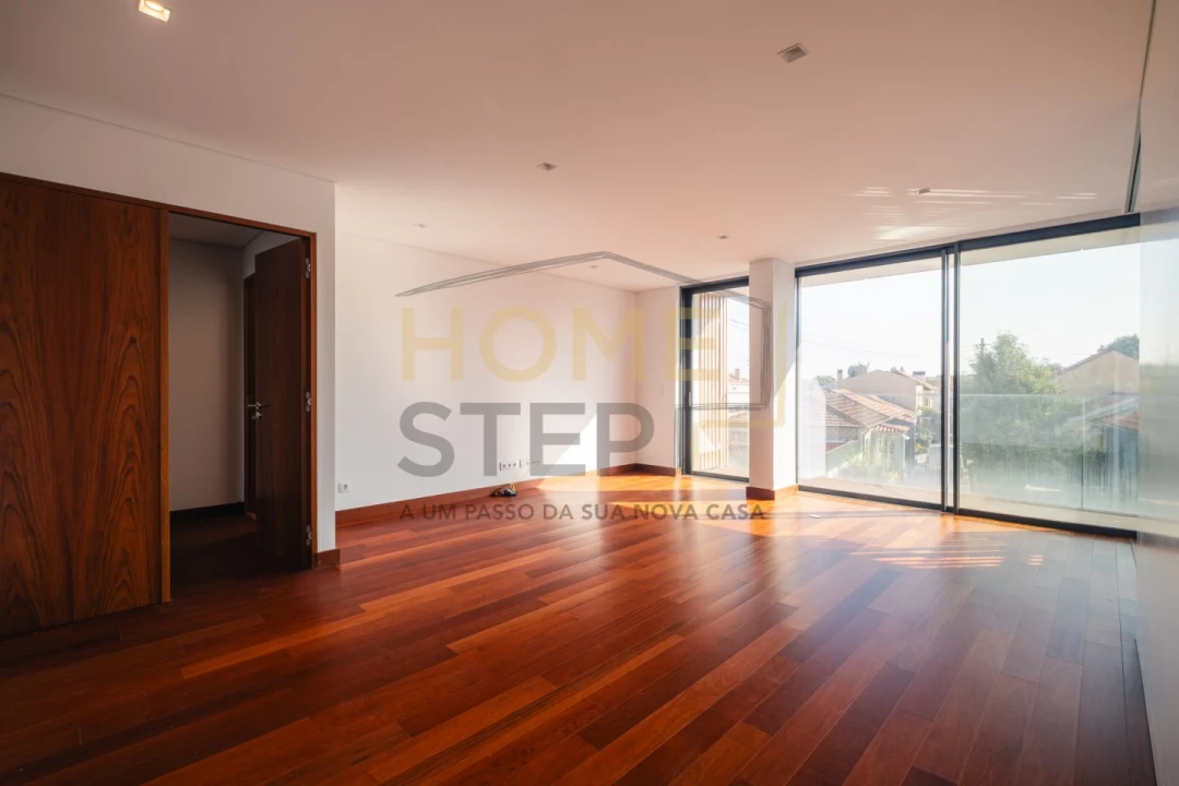 Apartamento T3 para Venda em Ramalde Foto 8
