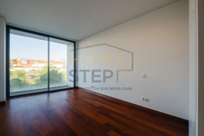 Apartamento T3 para Venda em Ramalde