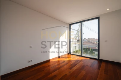 Apartamento T3 para Venda em Ramalde