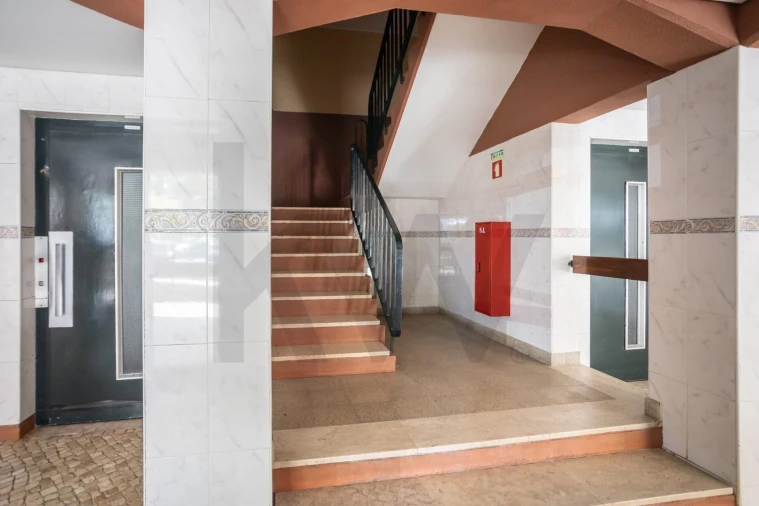 Apartamento T3 para Venda em Olivais Foto 21