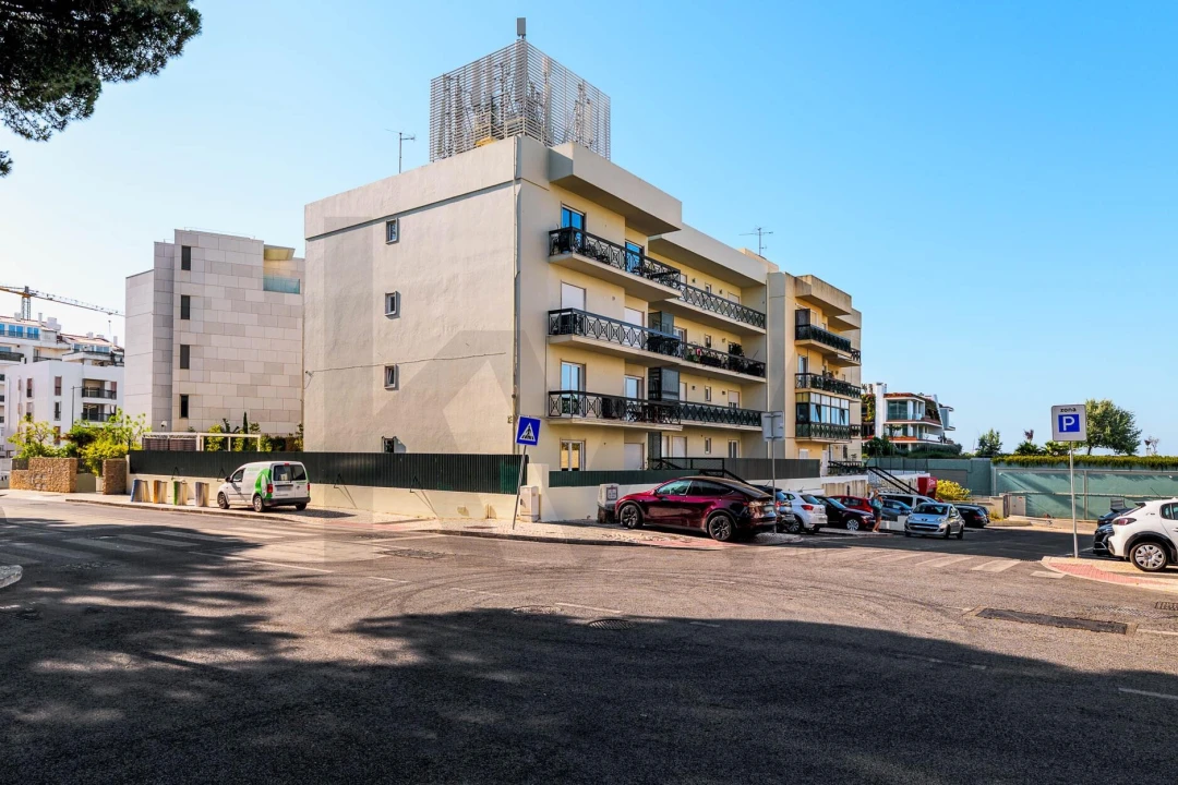 Apartamento T3 para Venda em Cascais e Estoril Foto 1