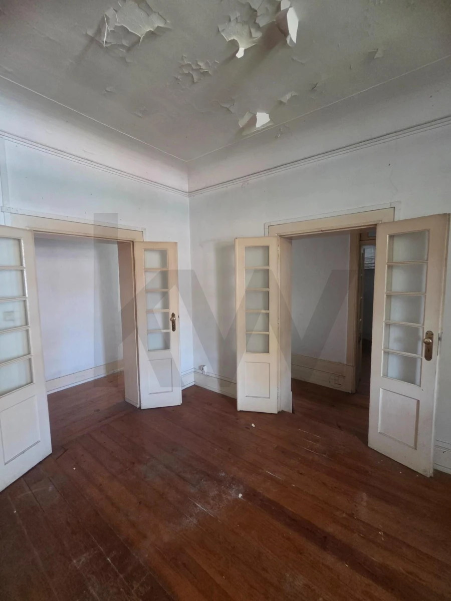 Prédio para Venda em Campanhã Foto 14