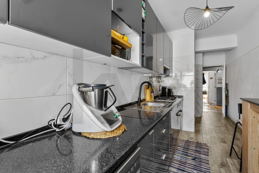 Apartamento T2 para Venda em Agualva e Mira-Sintra Foto 2