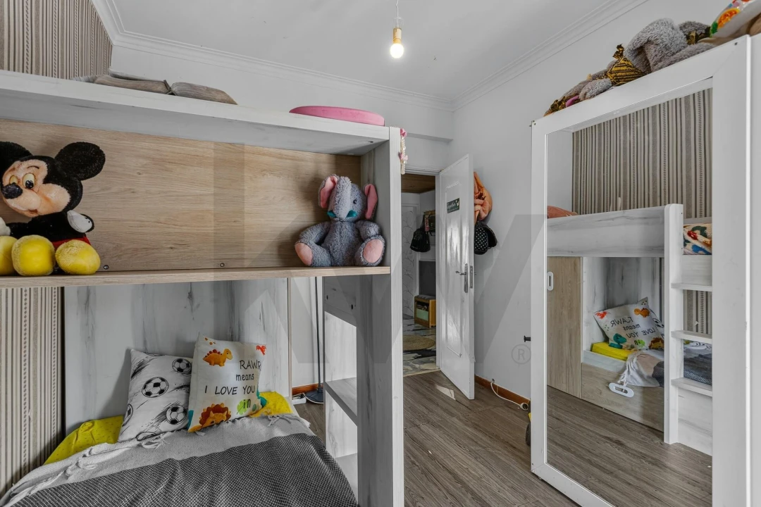 Apartamento T2 para Venda em Agualva e Mira-Sintra Foto 15