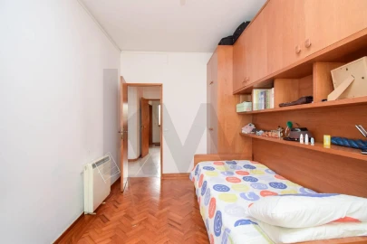 Apartamento T3 para Venda em Oeiras e São Julião da Barra, Paço de Arcos e Caxias
