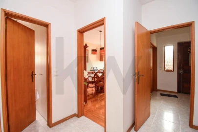 Apartamento T3 para Venda em Oeiras e São Julião da Barra, Paço de Arcos e Caxias
