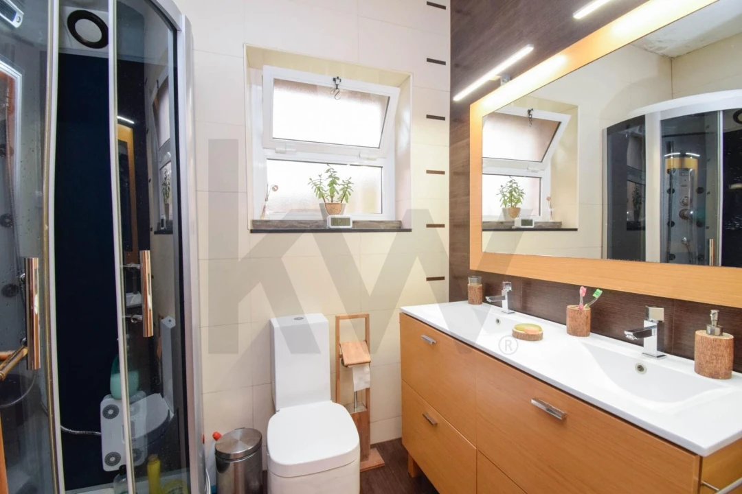 Apartamento T3 para Venda em Oeiras e São Julião da Barra, Paço de Arcos e Caxias Foto 12