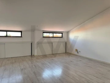 Apartamento T1 para Arrendamento em Almada, Cova da Piedade, Pragal e Cacilhas