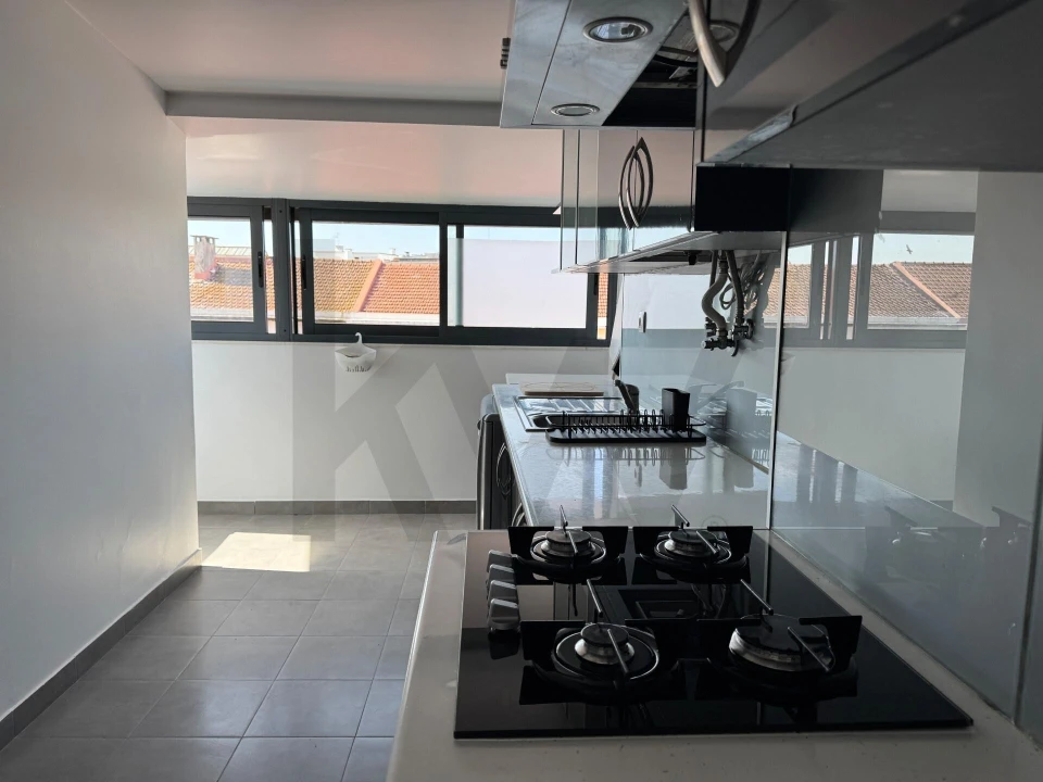Apartamento T1 para Arrendamento em Almada, Cova da Piedade, Pragal e Cacilhas Foto 9