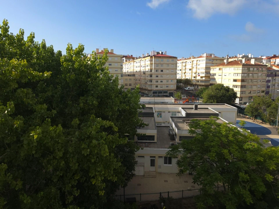 Apartamento T2 para Venda em Algés, Linda-A-Velha e Cruz Quebrada-Dafundo Foto 10