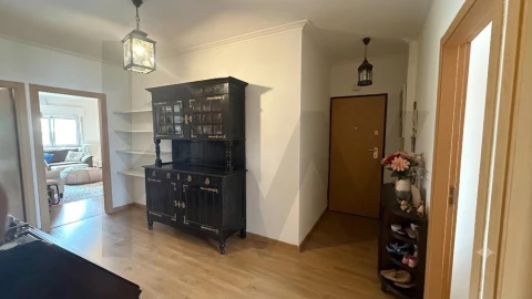 Apartamento T2 para Venda em Algés, Linda-A-Velha e Cruz Quebrada-Dafundo