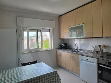 Apartamento T2 para Venda em Algés, Linda-A-Velha e Cruz Quebrada-Dafundo