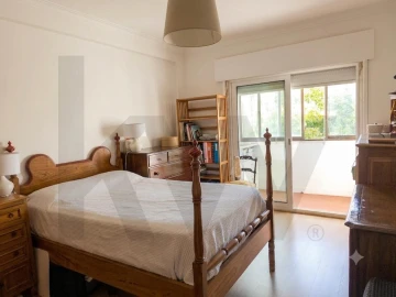 Apartamento T2 para Venda em Algés, Linda-A-Velha e Cruz Quebrada-Dafundo