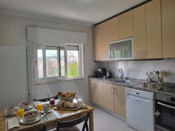 Apartamento T2 para Venda em Algés, Linda-A-Velha e Cruz Quebrada-Dafundo