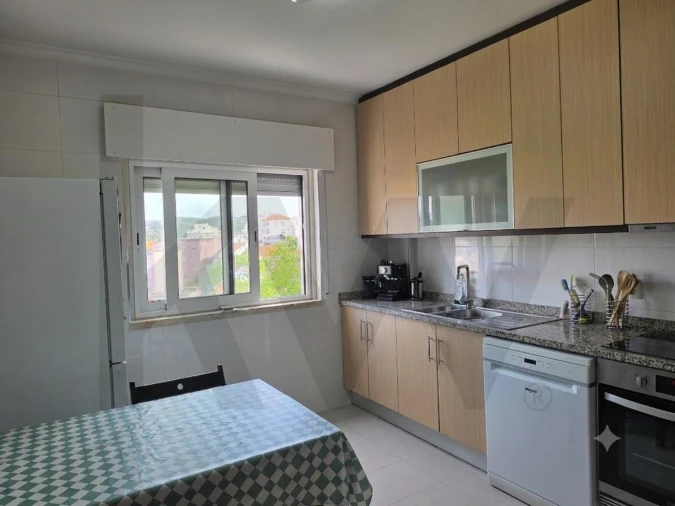 Apartamento T2 para Venda em Algés, Linda-A-Velha e Cruz Quebrada-Dafundo Foto 4