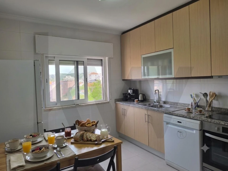 Apartamento T2 para Venda em Algés, Linda-A-Velha e Cruz Quebrada-Dafundo Foto 6