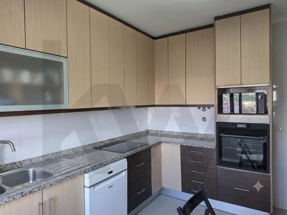 Apartamento T2 para Venda em Algés, Linda-A-Velha e Cruz Quebrada-Dafundo Foto 3