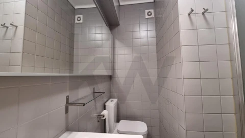 Apartamento T3 para Arrendamento em Requeixo, Nossa Senhora de Fátima e Nariz