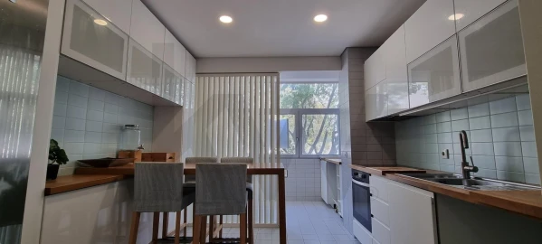 Apartamento T3 para Arrendamento em Requeixo, Nossa Senhora de Fátima e Nariz