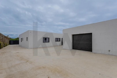 Moradia T3 para Venda em Rabo de Peixe