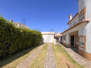 Moradia T5 para Venda em Mafra