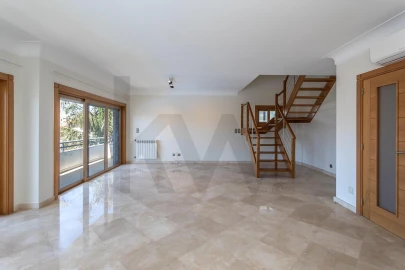 Apartamento T3 para Arrendamento em Cascais e Estoril