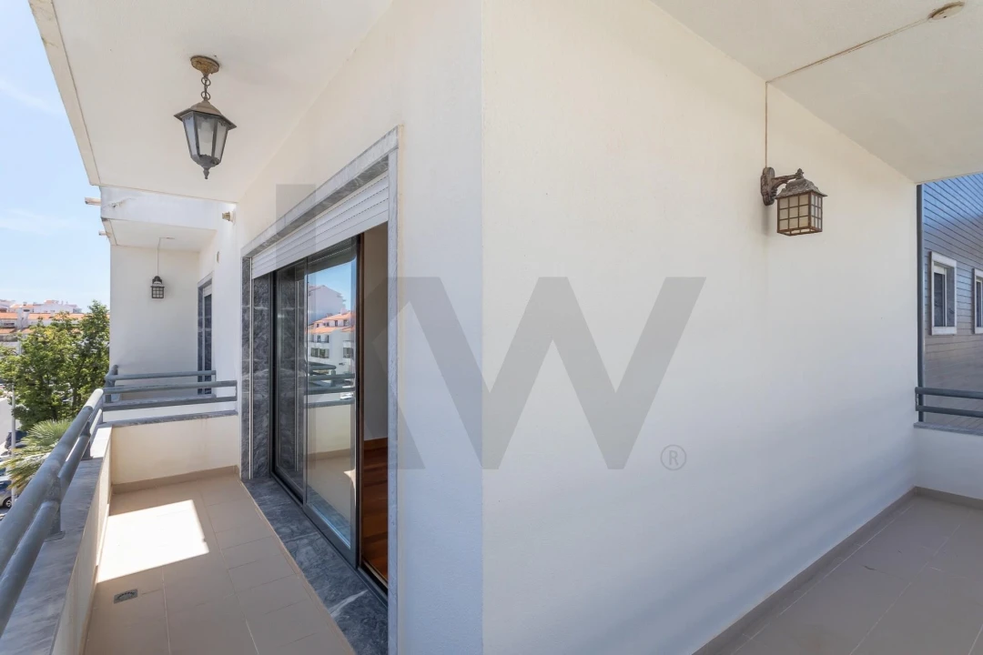 Apartamento T3 para Arrendamento em Cascais e Estoril Foto 2