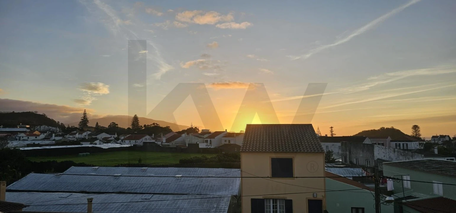 Moradia T4 para Venda em Fajã de Baixo Foto 31