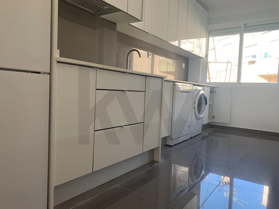 Apartamento T2 para Venda em Odivelas Foto 1
