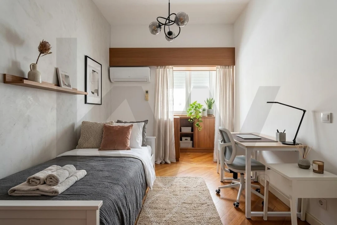 Apartamento T2 para Arrendamento em Alvalade Foto 3