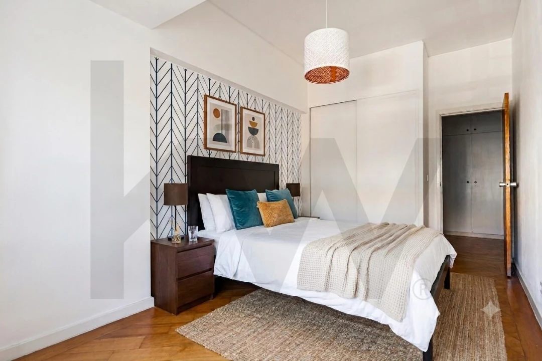 Apartamento T2 para Arrendamento em Alvalade Foto 2