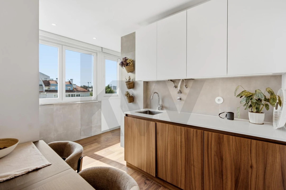 Apartamento T3 para Venda em Benfica Foto 4