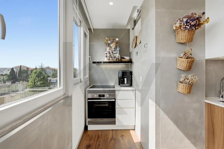 Apartamento T3 para Venda em Benfica Foto 5