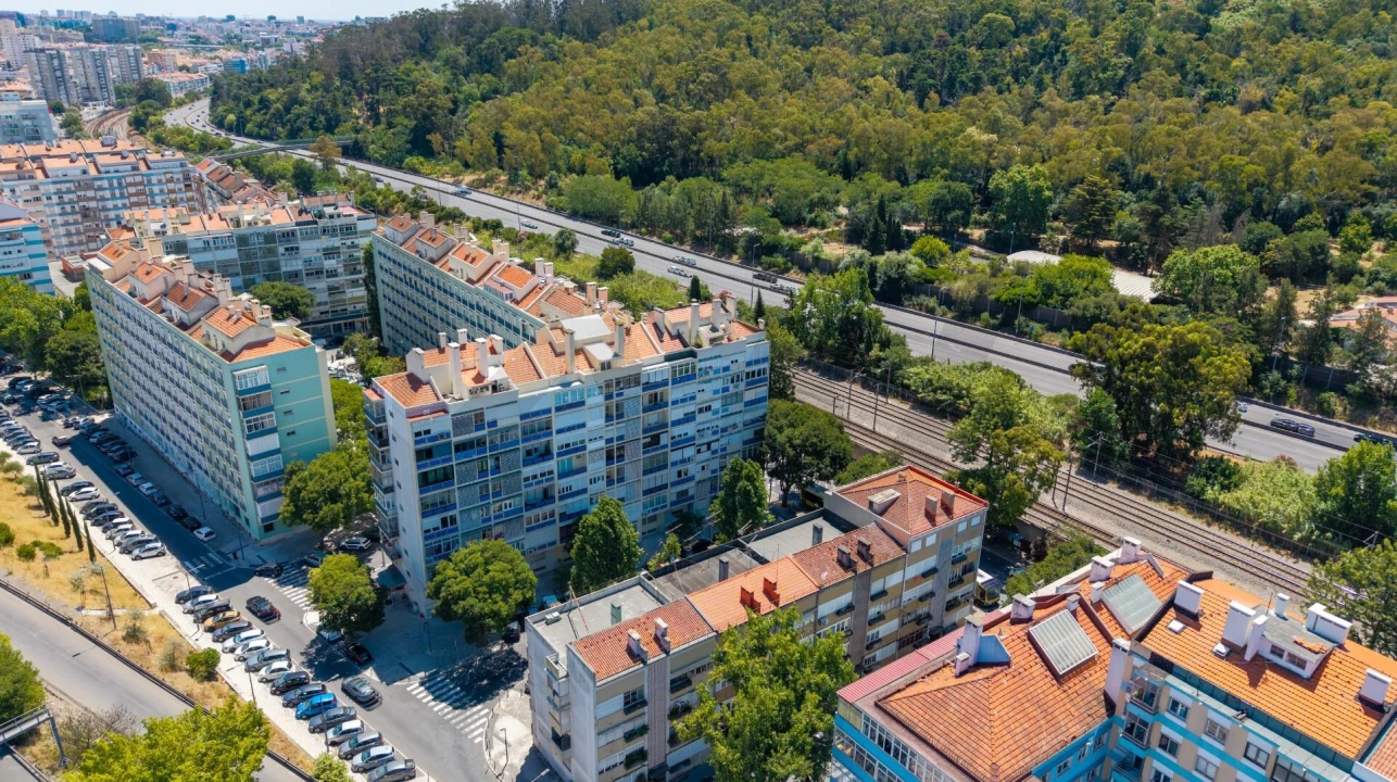 Apartamento T3 para Venda em Benfica Foto 30