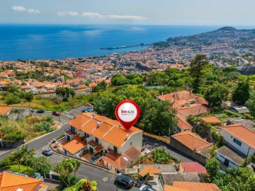 Moradia T2 para Venda em Funchal (Santa Maria Maior)