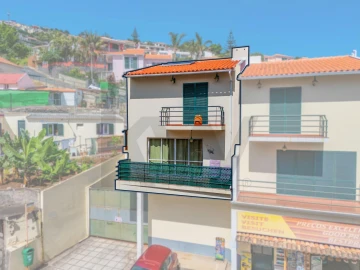 Moradia T2 para Venda em Funchal (Santa Maria Maior)