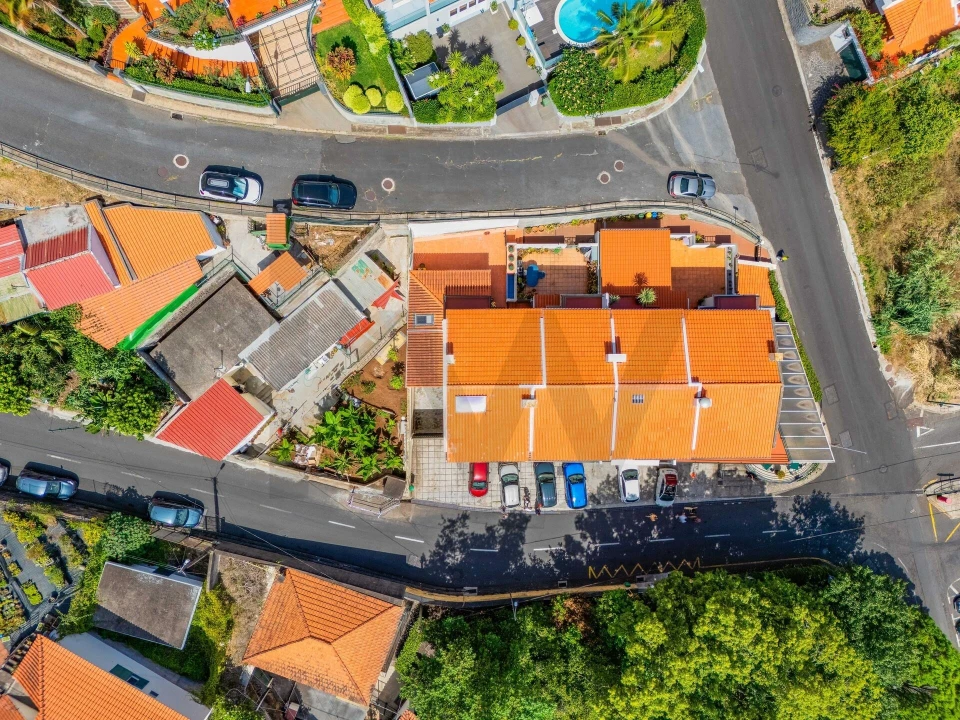 Moradia T2 para Venda em Funchal (Santa Maria Maior) Foto 3