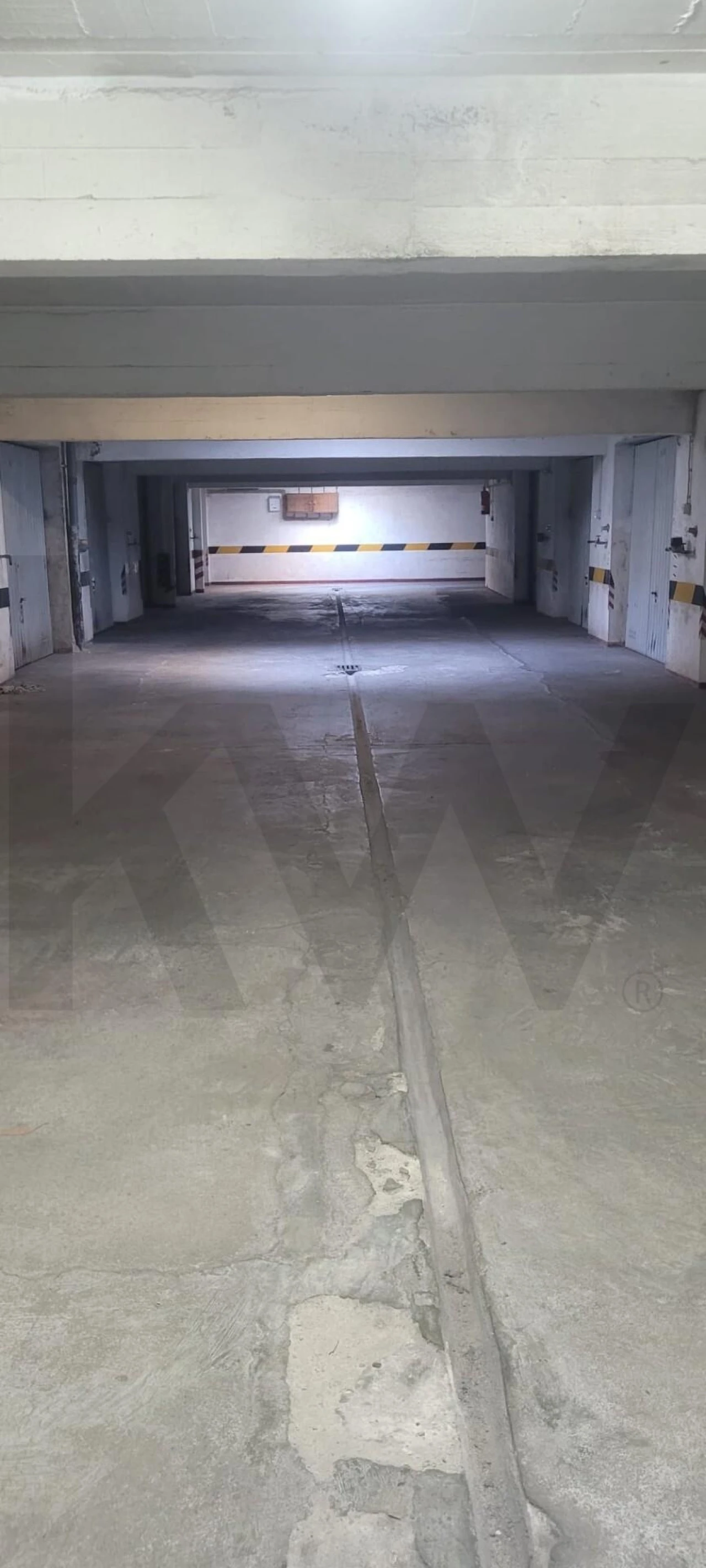 Garagem para Arrendamento em Massamá e Monte Abraão Foto 6