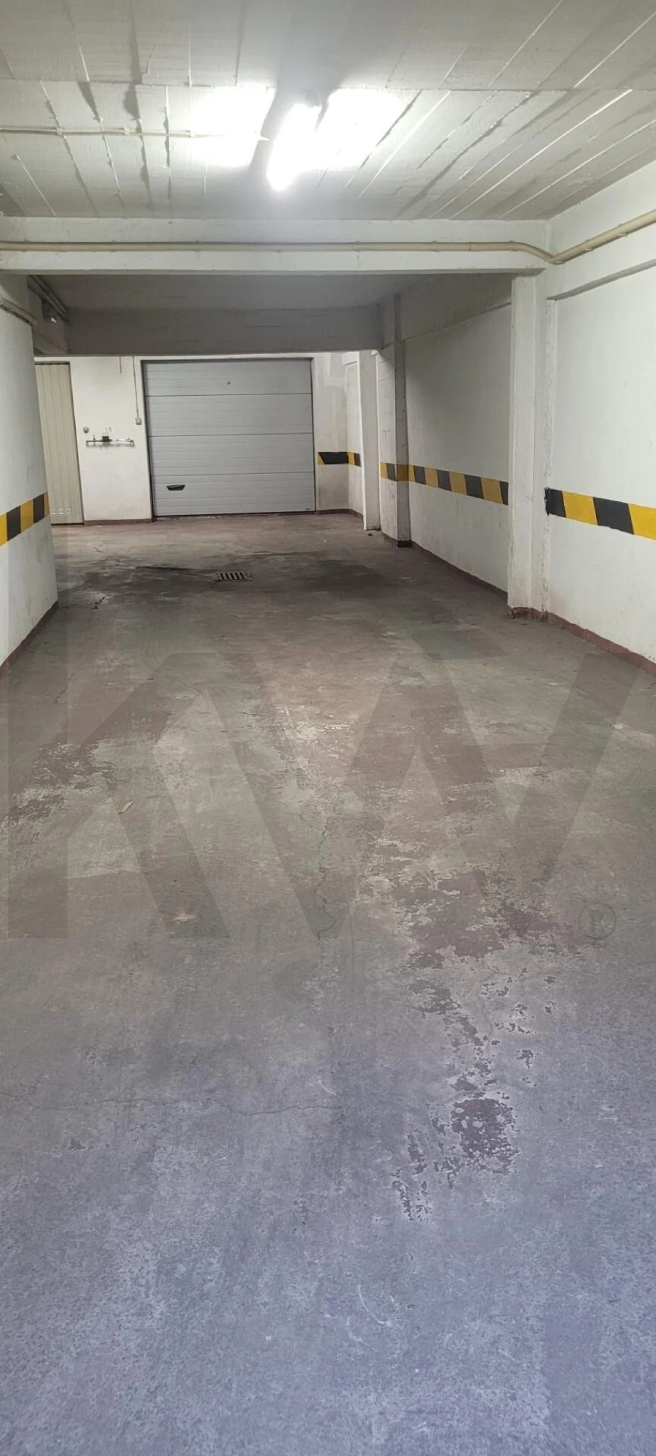 Garagem para Arrendamento em Massamá e Monte Abraão Foto 5