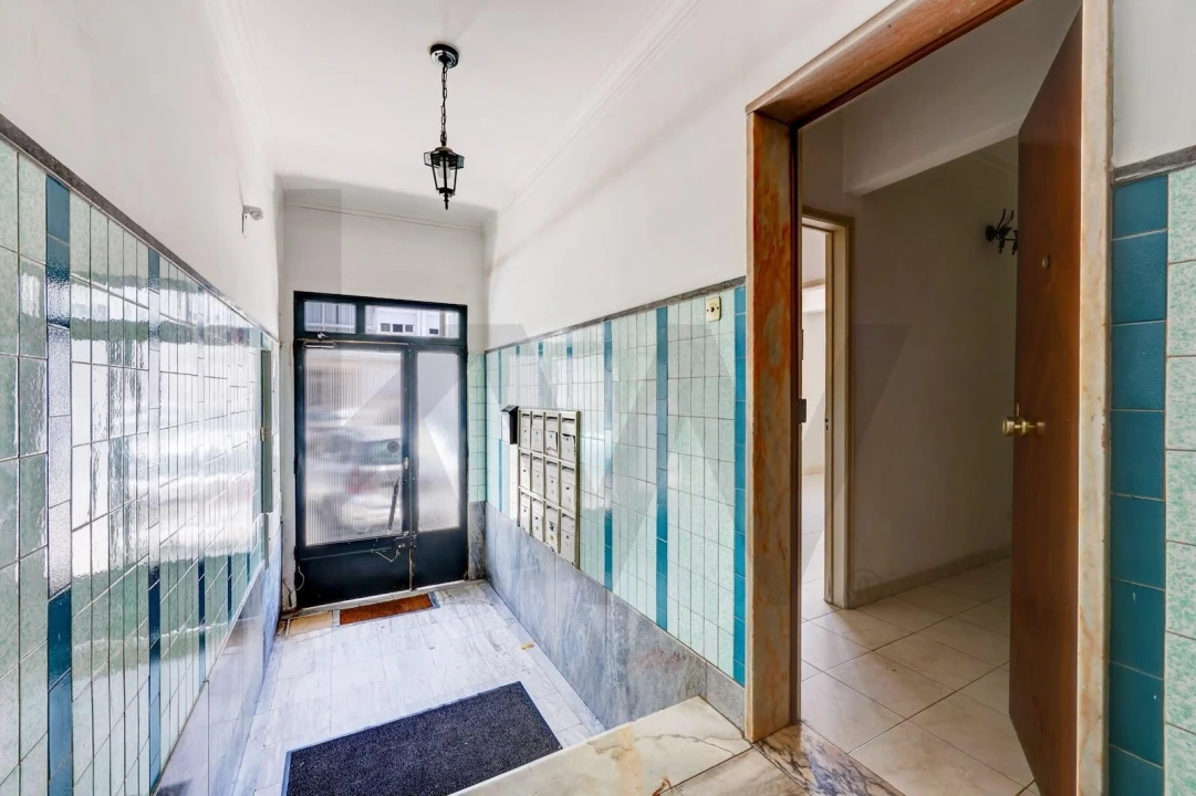 Apartamento T1 para Venda em Odivelas Foto 3