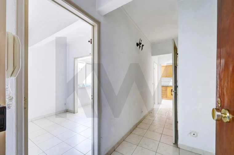 Apartamento T1 para Venda em Odivelas Foto 4