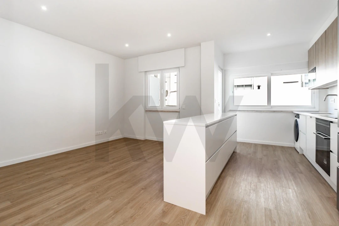 Apartamento T3 para Venda em Seixal, Arrentela e Aldeia de Paio Pires Foto 17